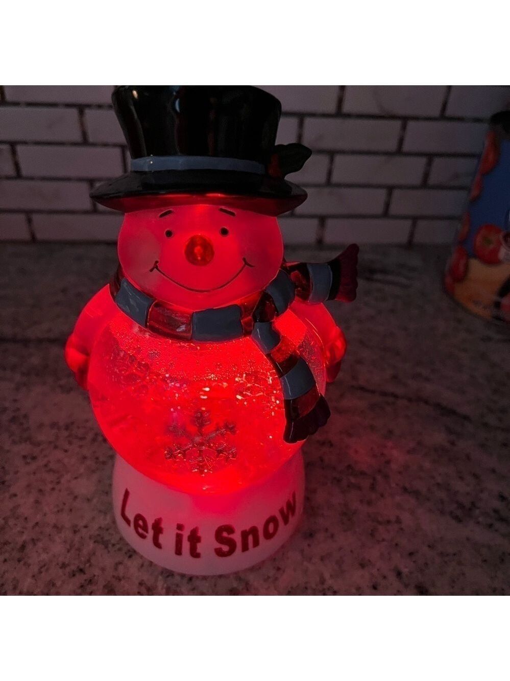 Snowman Lava Light